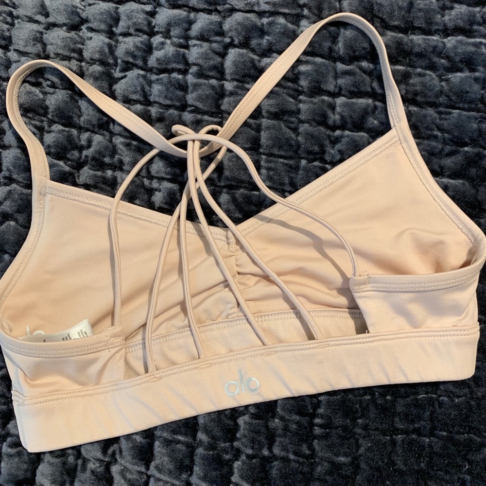 Alo yoga sports bra